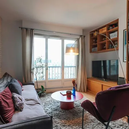 Апартаменты Charmant Duplex En Plein Coeur De 3p